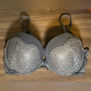 Victoria’s Secret Dream Angels push up bra 36D gray/silver